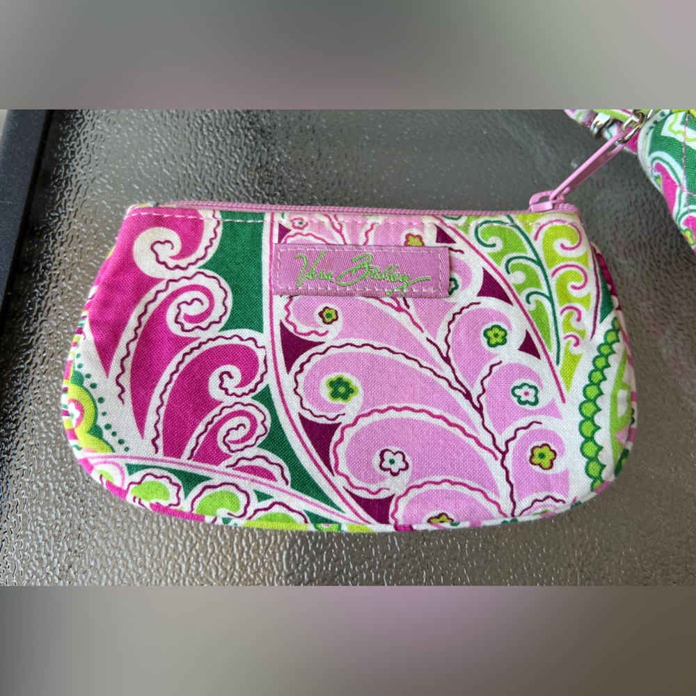 Vera Bradley Pink Small Crossbody Purse With Coin Pouch. - Picture 5 of 10